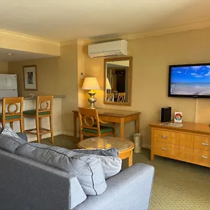 Ilikai 308 - Spacious With Stunning Ocean & Harbor Views Holiday home